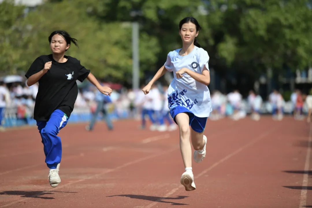 日本击败传统强队，获得跳远胜利